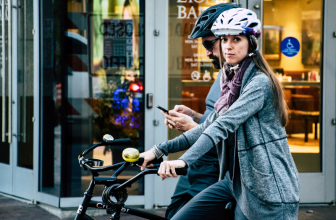 Wie sinnvoll ist ein Fahrradhelm mit Visier?